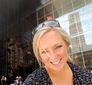 Sra. M en el jardín de MOMA, Nueva York 
